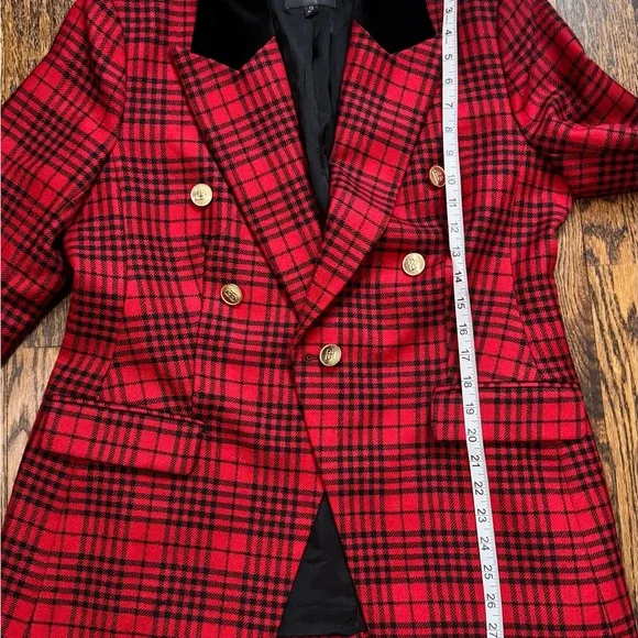 Red & Black Double-Breasted Blazer. Velvet Collar. Gold buttons. Vintage Chic. - Picture 9 of 10